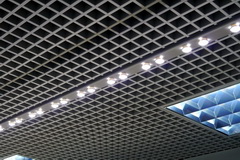 линейные подвесные светильники для ювелирных прилавков - распродажа